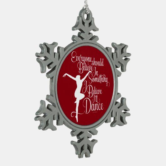 私はス信じノーフレークのペーター・クリスマスを踊る スノーフレークピューターオーナメント (左)