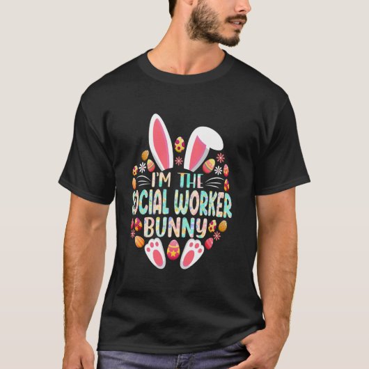 私はソーシャルワーカーのうさぎ イースターの楽しい家族用 Tシャツ (正面)