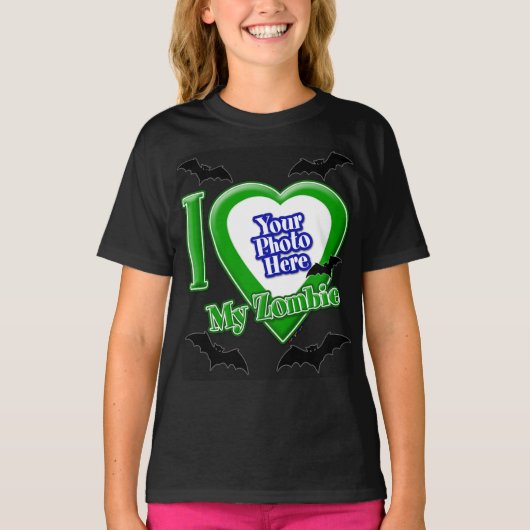 私はゾンビと一緒にあなたの写真とこうもりが大好き Tシャツ (正面)