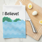 私はチャンピオンに湖のChamplainモンスターを信じます キッチンタオル (四つ折り)