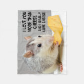 私はチーズペットラットよりもっと愛します フリースブランケット (正面)