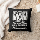 私はテコンドーのママで、普通のママ武術アートみたいな クッション (ブランケット)