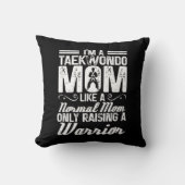 私はテコンドーのママで、普通のママ武術アートみたいな クッション (正面)