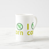 私はトウモロコシが大嫌いI No Love Corn ボーンチャイナマグカップ (正面右)