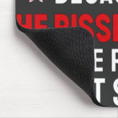 「私はトランプが大好きだ、なぜなら彼はすべての人を怒らせるからだ マウスパッド (コーナー)