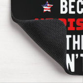 私はトランプが大好きだ。彼は私が知っている人々を怒らせるからだ マウスパッド (コーナー)