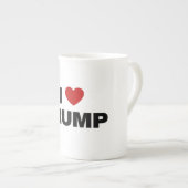 私はトランプが大好き ボーンチャイナマグカップ (正面右)