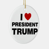 私はトランプ大統領ハートを愛する セラミックオーナメント (右)