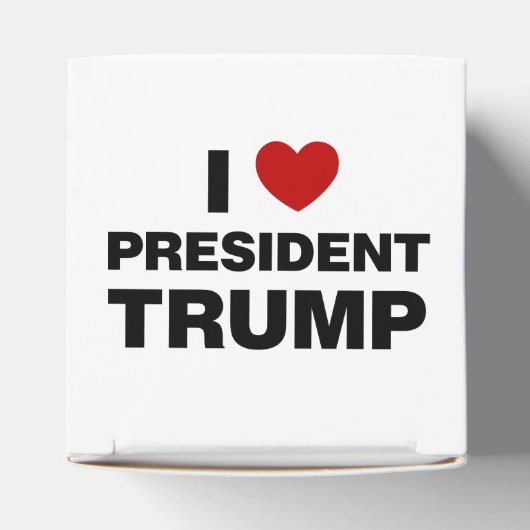 私はトランプ大統領ハートを愛する フェイバーボックス (上部)