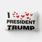 私はトランプ大統領ハート ランバークッション (裏面)