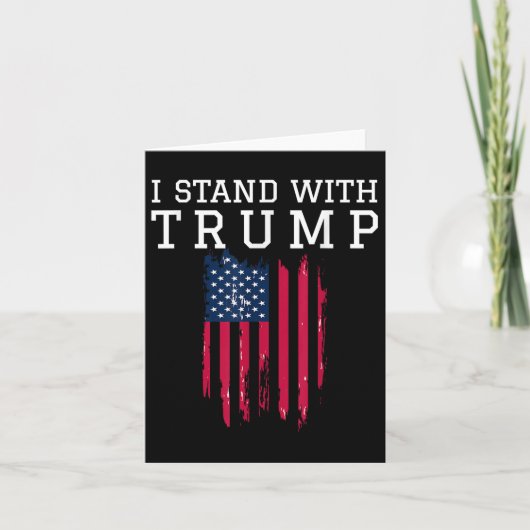 私はトランプ・プロトランプ・サポーターと立つ カード (正面)