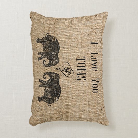 私はトン/エレファントアート/結婚sが大好きパーソナライズされた アクセントクッション (正面(垂直))