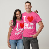 私はドラムとベースが大好き Tシャツ (ユニセックス)