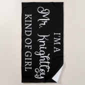 私はナイトリーの私のような女の子だ ビーチタオル (正面)