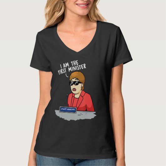 私はニコラ・チョウザメの初代大臣だ Tシャツ (正面)