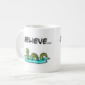 私はネス湖モンスターで信じます コーヒーマグカップ (正面左)