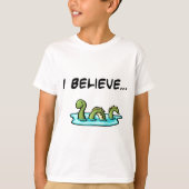 私はネス湖モンスターで信じます Tシャツ (正面)