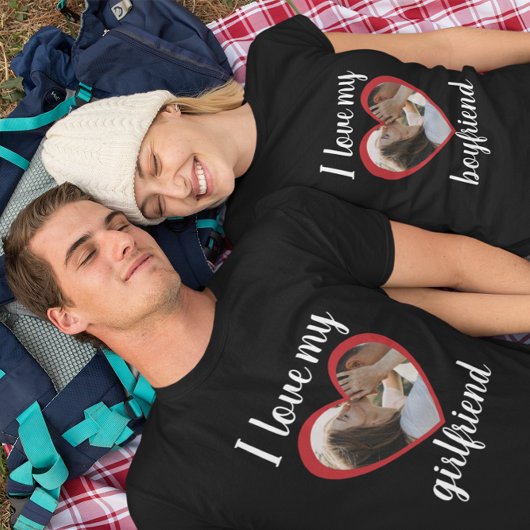 私はハート私のボーイフレンドカスタムの写真黒が大好き Tシャツ