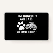 私はバイクや猫のアートおもしろいギフトが好きだ バッジ (正面)