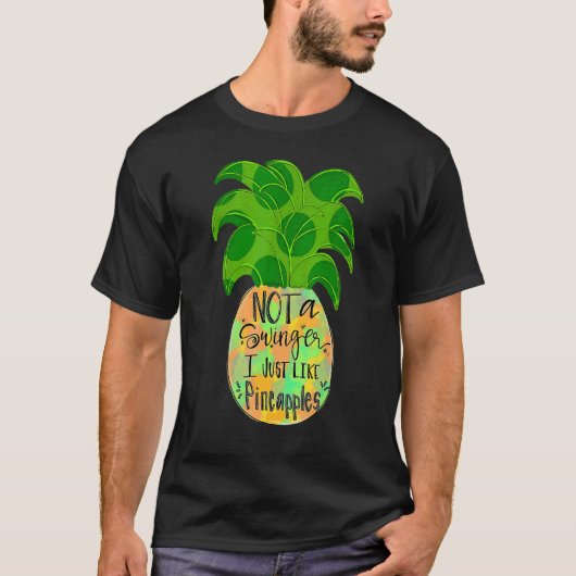 私はパイナップルが好きで豚は一人も嫌いだ Tシャツ (正面)