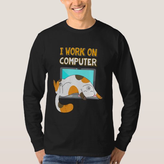 私はパソコンで働くおもしろい猫好きキッテン子猫 Tシャツ (正面)