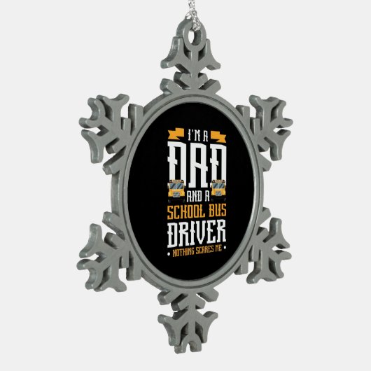 私はパパとスクールバスの運転手だ スノーフレークピューターオーナメント (左)
