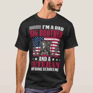 私はパパの兄で退役軍人は怖くない Tシャツ