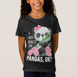 私はパンダが大好きで、かわいいパンダのデザイン Tシャツ