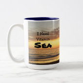 私はビタミンの海のマグを必要とします ツートーンマグカップ (左)
