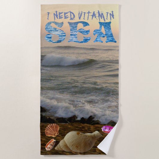 私はビタミンの海を必要とします ビーチタオル (正面)