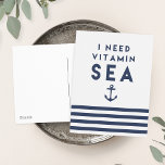 私はビタミン海の海軍と白い航海のストライプ ポストカード<br><div class="desc">あなたが必要な時のみ海が提供できる…ビタミン海が必要だ！私たちのシック航海ので夏のはがきデザインは、いかりのイラストレーションと下部に沿って海軍と白ののバンドとネイビーはっきりしたブルーレタリングの引用文"I Need Vitamin Sea"を特徴ストライプ。</div>