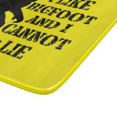 私はビッグフットが好きで嘘をつけない カッティングボード (角)