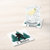 私はビッグフット及び木を信じます スクエアペーパーコースター (インサイチュ)