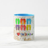 私はビーチ、カラフルフリップフロップが大好き マグカップ (中央)