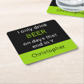 私はビールを飲むだけ緑色と黒の名前 スクエアペーパーコースター (アングル)