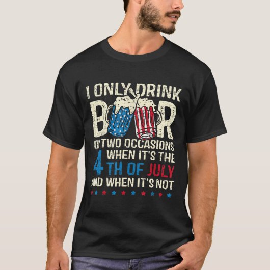 私はビールを飲むのは2人の大事な行事の4分の1の時だけ Tシャツ (正面)