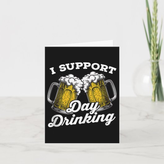 私はビールを飲む日おもしろいをサポートDrinker Tank Top カード (正面)