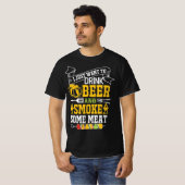 私はビールを飲んで肉を吸いたいだけです Tシャツ (正面フル)