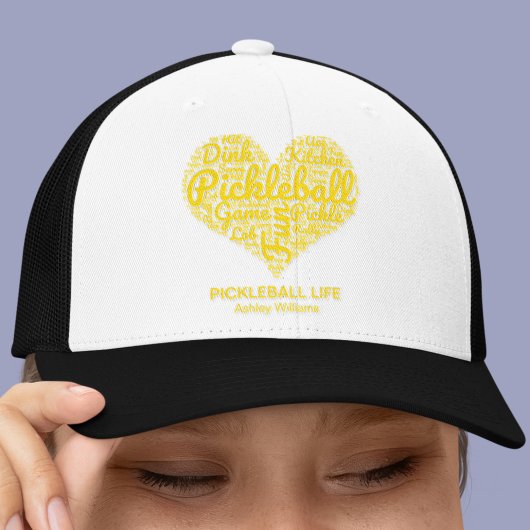 私はピクルボールの名前パーソナライズされたワードアートハートが大好き キャップ