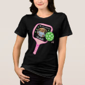 私はピックボールのピンクパドルかわいいスポーツ写真が大好き トライブレンドＴシャツ (正面)