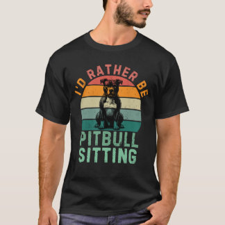 私はピットブルに座っておもしろいピットブル犬 Tシャツ