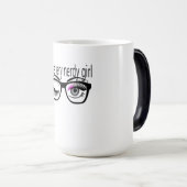 私はピンクのアイシャドウを持つとても神経質な女の子だ モーフィングマグカップ (正面右)