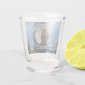 私はピートヘグゼスのシャンプーボトルトランプで怒った ショットグラス (裏面)