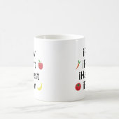 私はフルーツが付いている植物の収穫の農場を耕します コーヒーマグカップ (中央)