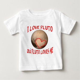 私はプルートを愛し、プルートは私を愛します ベビーTシャツ