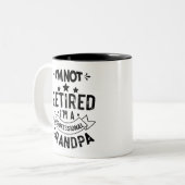 私はプロフェッショナル退職したおじいちゃんおもしろいG ツートーンマグカップ (正面左)