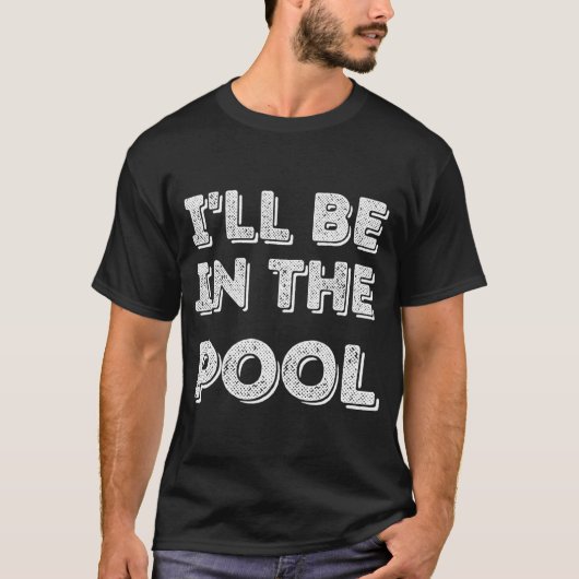 私はプールで泳いでいる Tシャツ (正面)