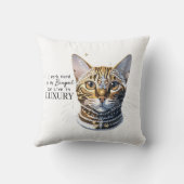 私はベンガルが豪華に住むことができるように懸命を働く クッション (裏面)