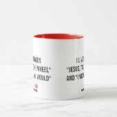 私はマグの間に住んでいます(赤い) マグカップ (中央)