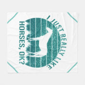 私はマリングリーンの馬が大好き フリースブランケット (正面(横))